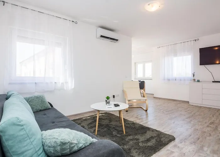 Krpan 2 By Interhome Lejlighed Vir