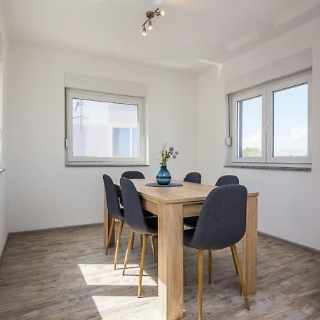 Krpan 2 By Interhome Apartman *
